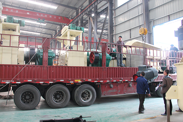 發(fā)往安徽的壓球機生產(chǎn)線設備